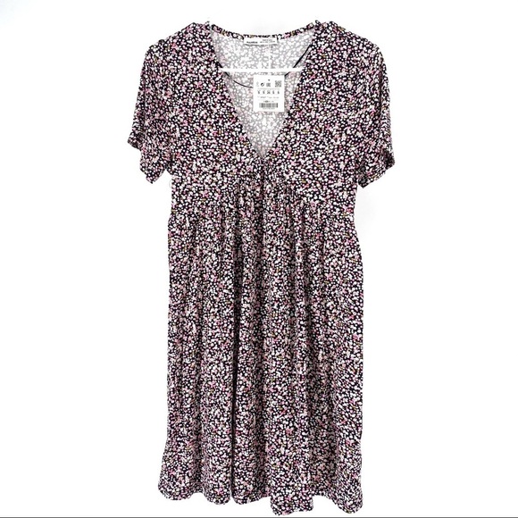 Pull&Bear Flowing Crepe Mini Dress in Floral Print - Picture 1 of 5